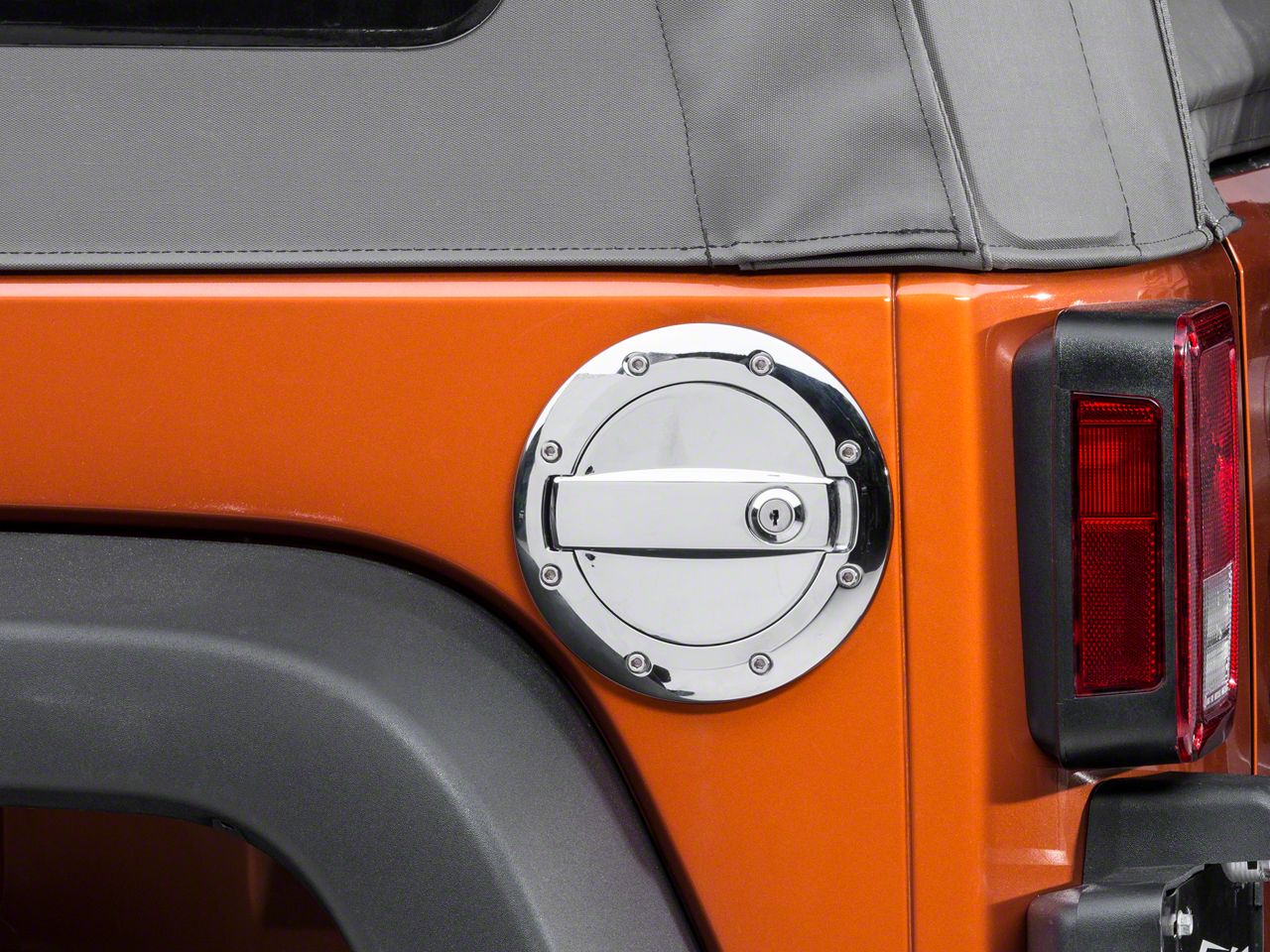 Barricade Jeep Wrangler Locking Fuel Door - Chrome Plated J100727 (07 ...