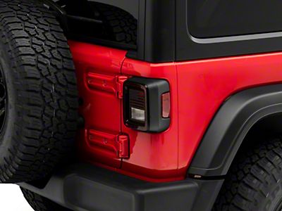 Jeep Wrangler Tail Light Guards; USA Flag (18-23 Jeep Wrangler JL w/  Factory Halogen Tail Lights) - Free Shipping