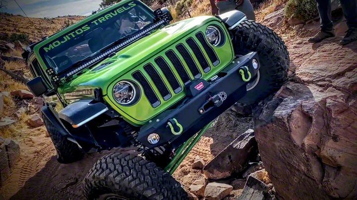Next Venture Motorsports Adventure Series Front Bumper with Factory Fog Light Openings and 7-Inch Stinger; Bare Metal (20-23 Jeep Gladiator JT)