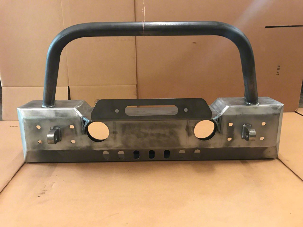 Affordable Offroad Jeep Gladiator Winch Front Bumper With Bull Bar 