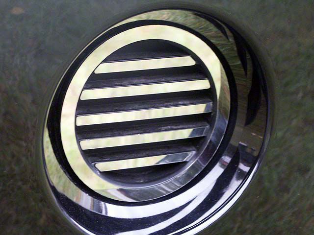 Front Vent Trim; Stainless Steel (04-15 Titan)
