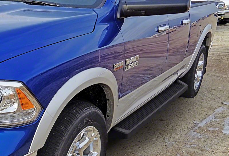 RAM 6 in. Running Boards Black (0918 RAM 1500 Quad Cab)