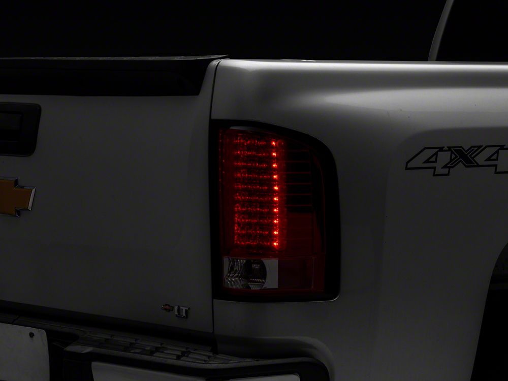 Spyder tail lights silverado online