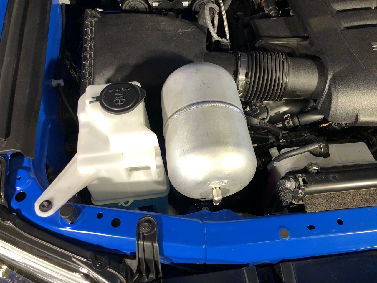 M.O.R.E. Tundra Air Tank Mount; 1 Gallon ARBTUNTM2G (0721 Tundra